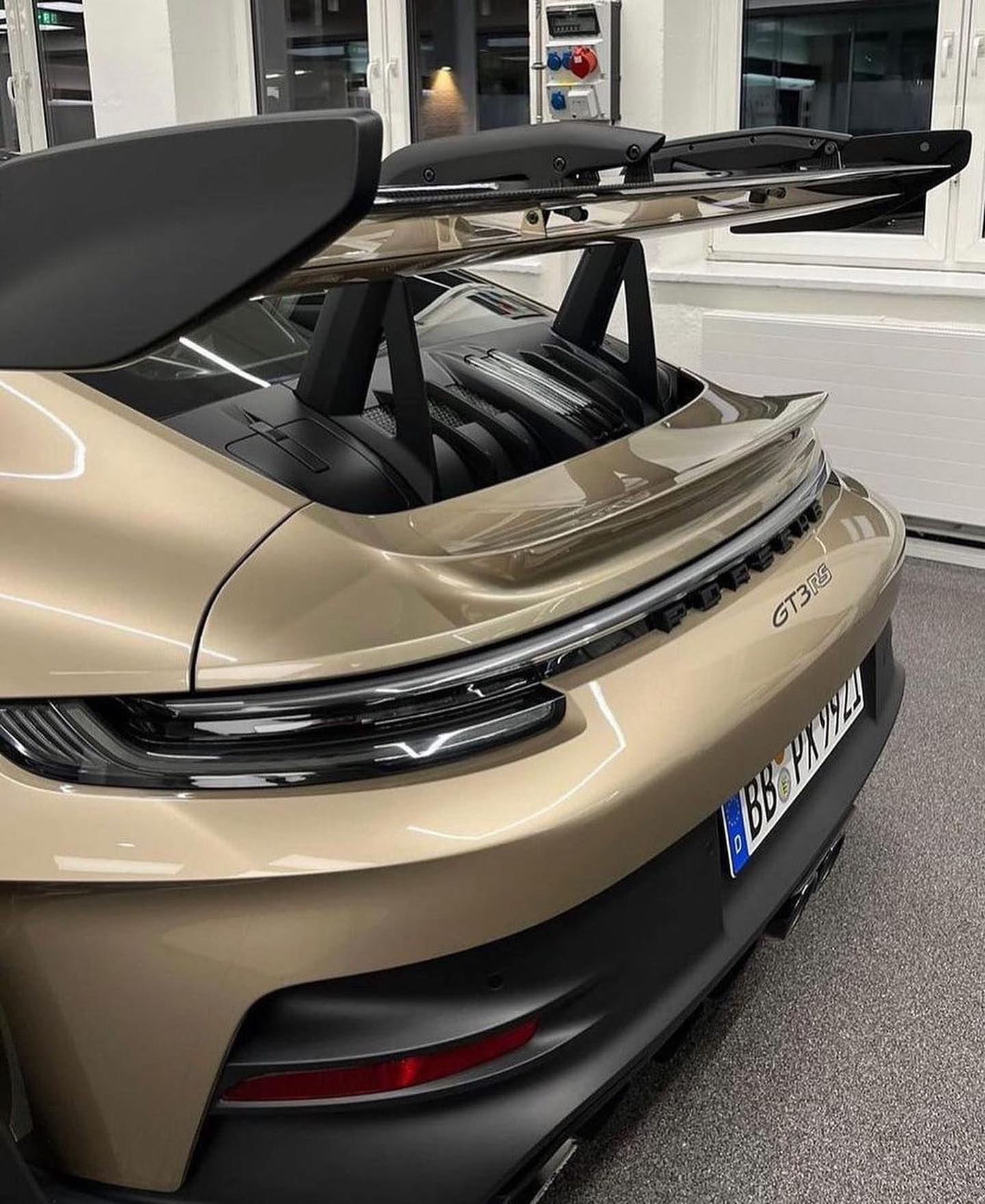 2023 Porsche 911 GT3 RS in Gold Bronze Metallic