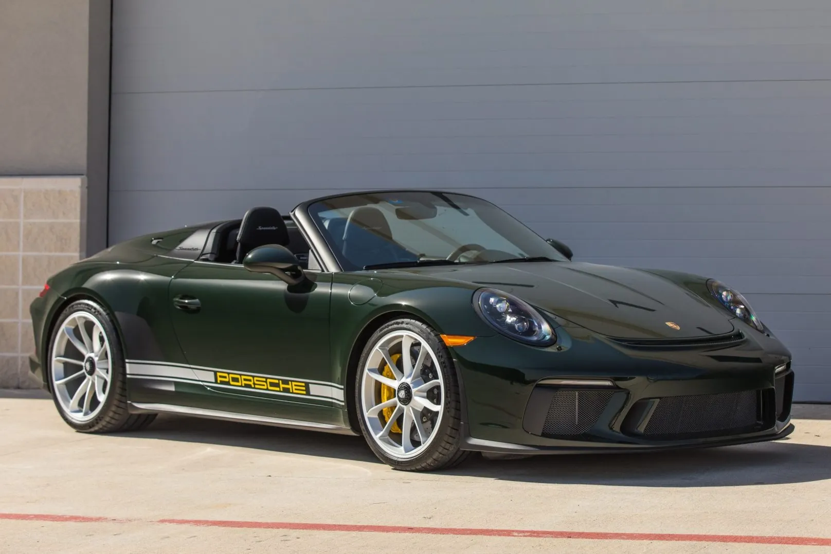 2019 Porsche 911 Speedster in Brewster Green