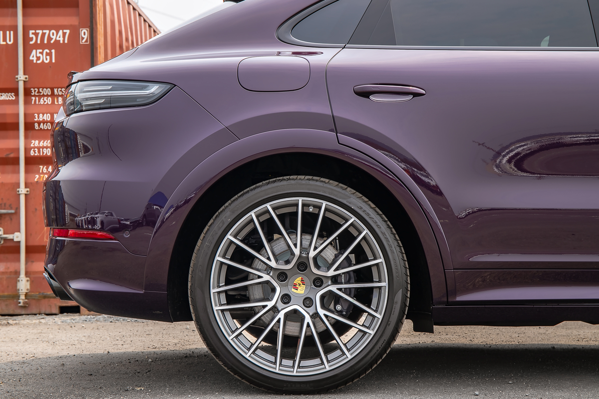 2022 Porsche Cayenne Coupe E-Hybrid Platinum Edition in Merlin Purple Metallic
