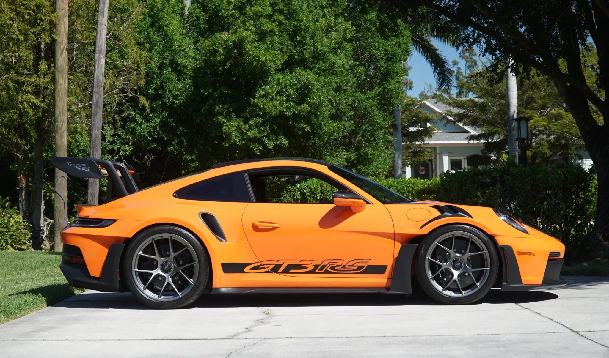 2024 Porsche 911 GT3 RS Weissach in Gulf Orange