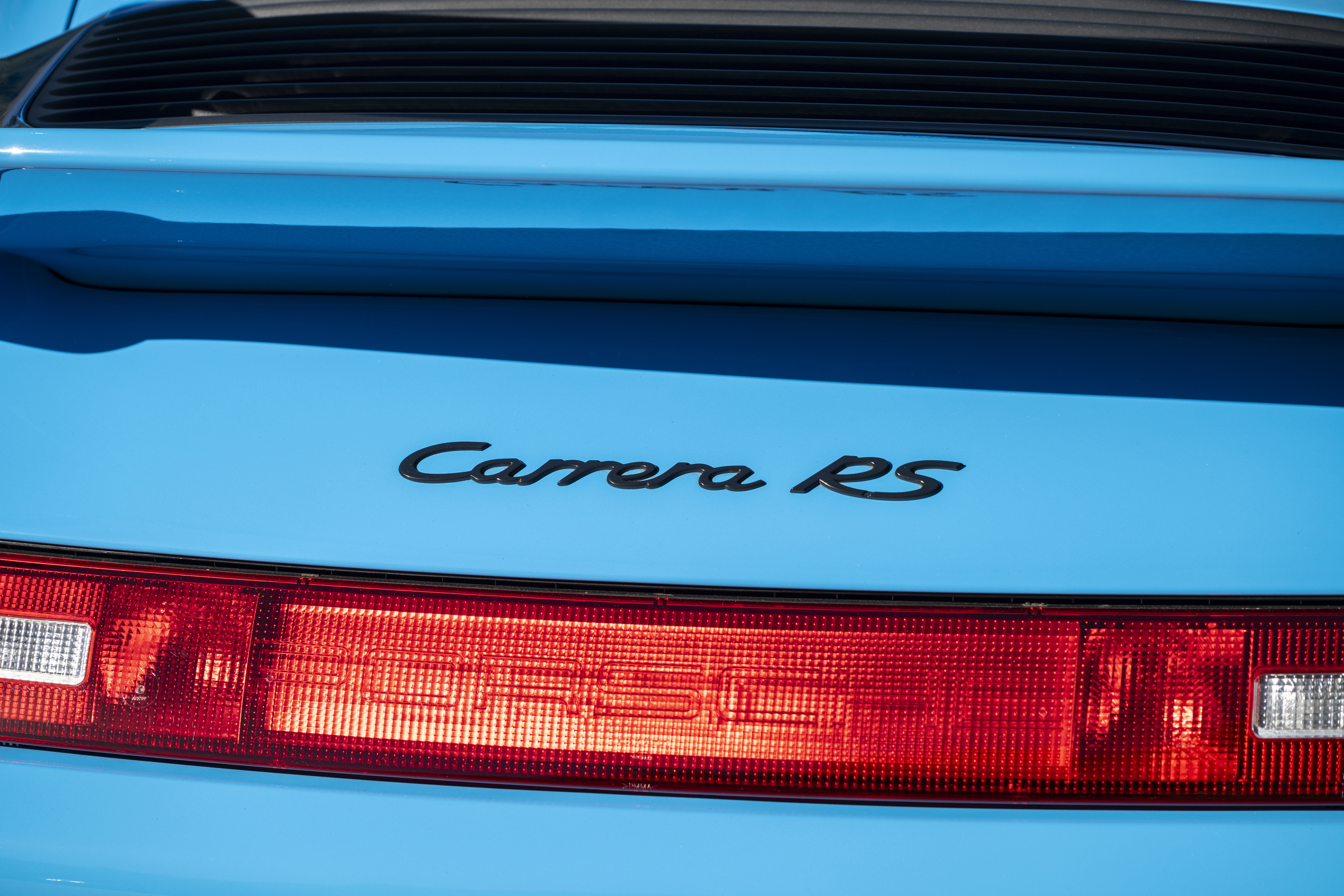 1996 Porsche 911 Carrera RS 3.8 in Riviera Blue