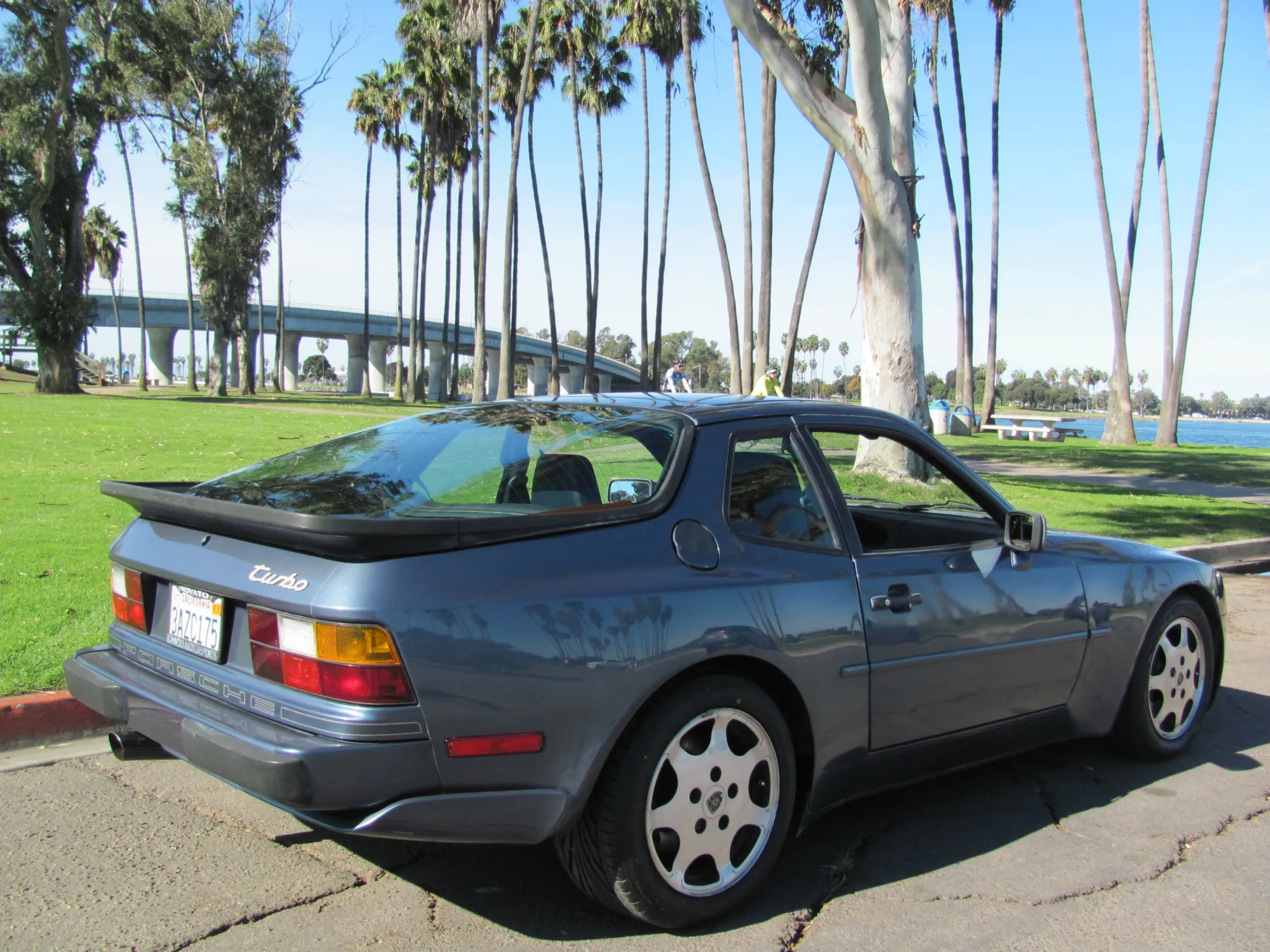 1989 Porsche 944 Turbo M030 in Dove Blue Metallic
