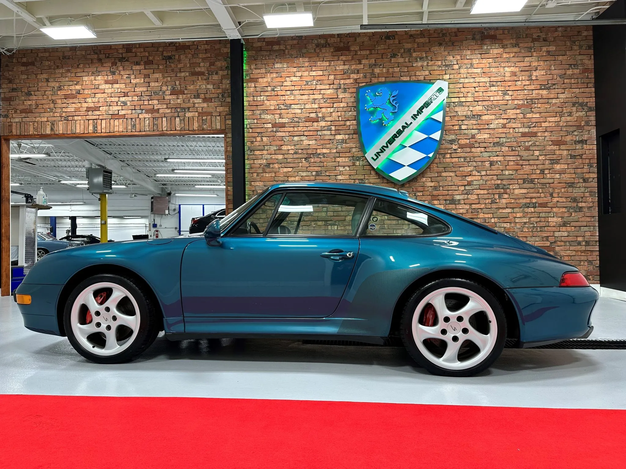 1996 Porsche 911 Carrera 4S In Ultraviolet