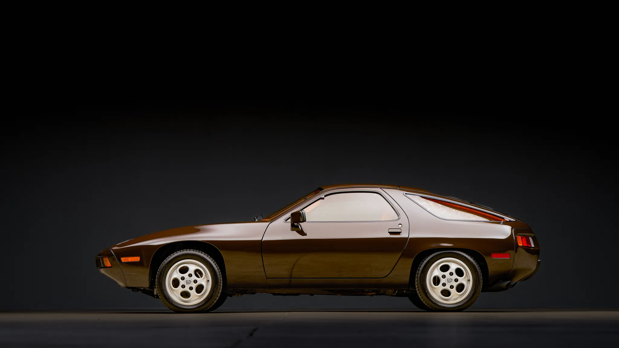 1979 Porsche 928 in Mocha Brown