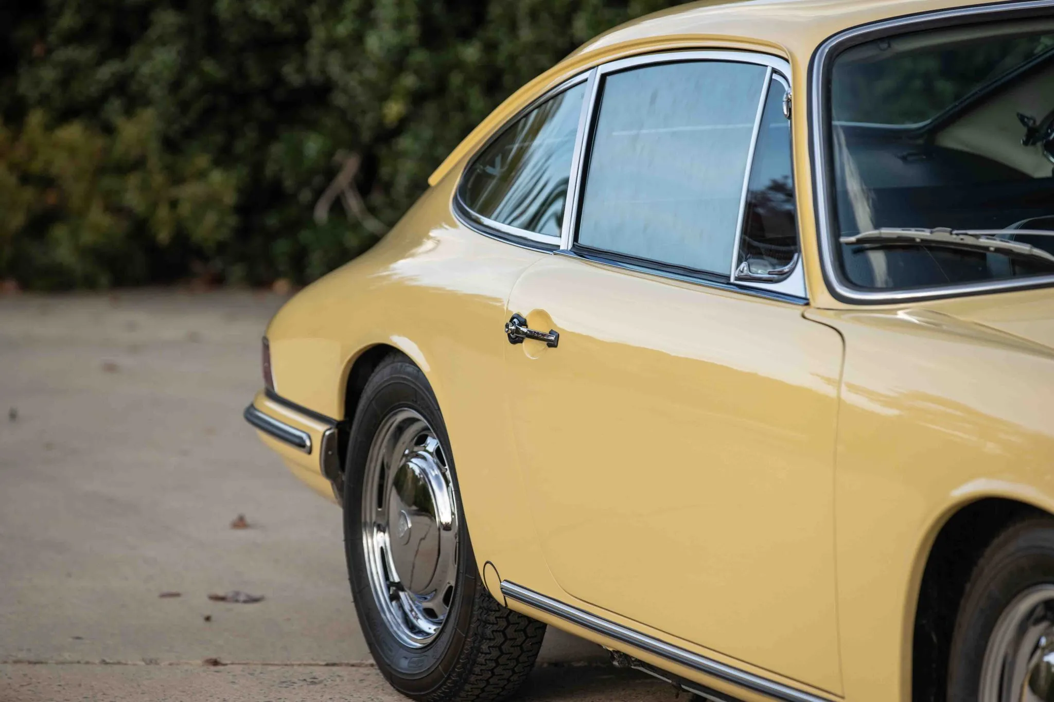 1966 Porsche 911 Coupe in Champagne Yellow