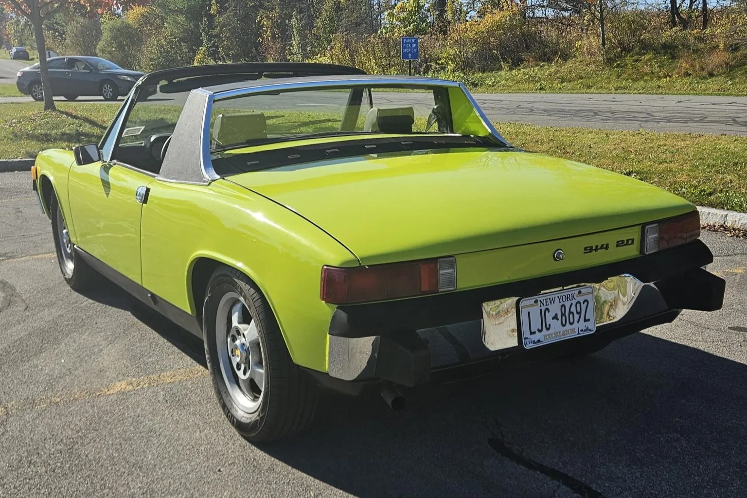 1974 Porsche 914 2.0 in Ravenna Green