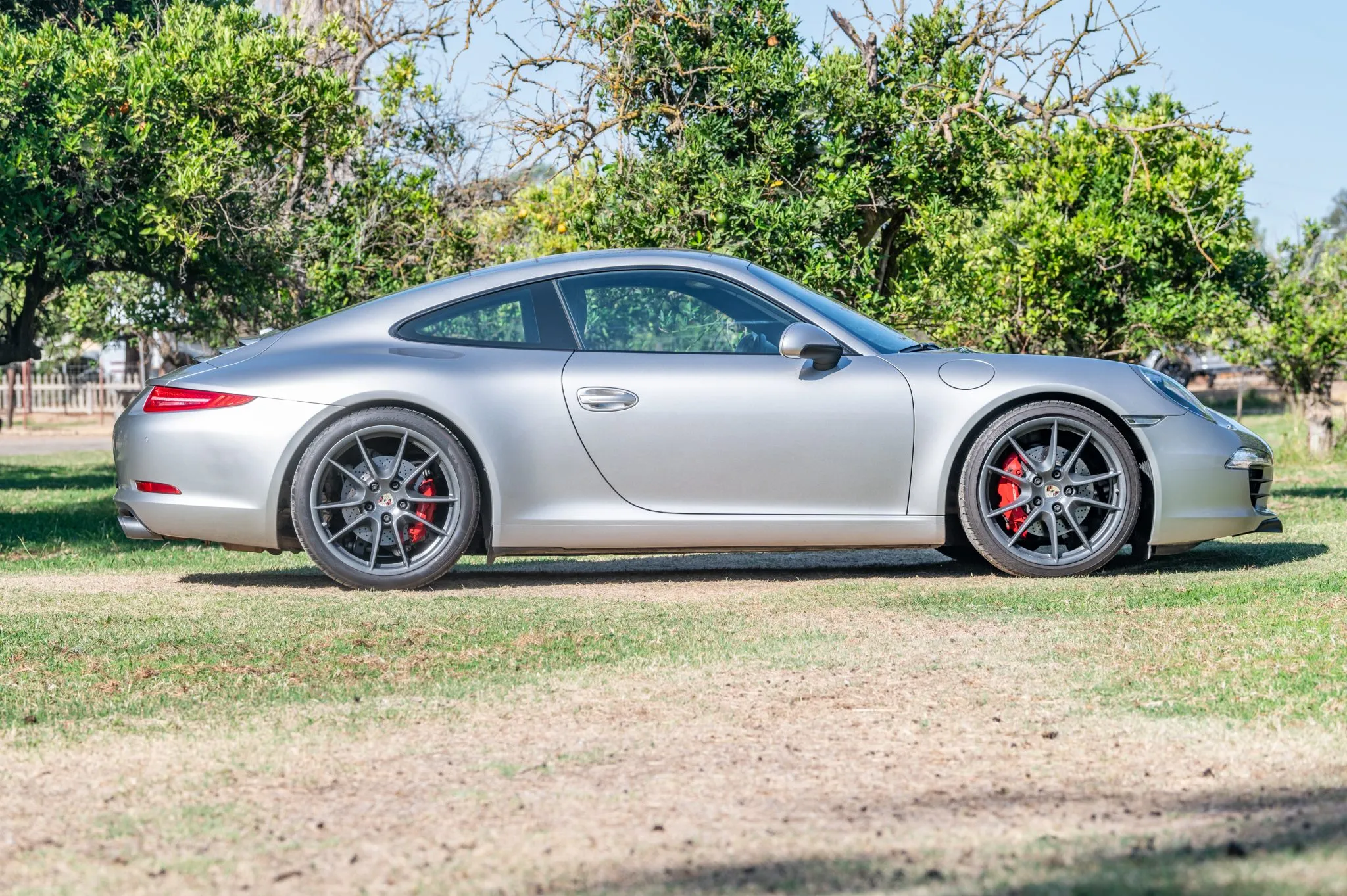 2012 Porsche 911 Carrera S Coupe in Platinum Silver Metallic
