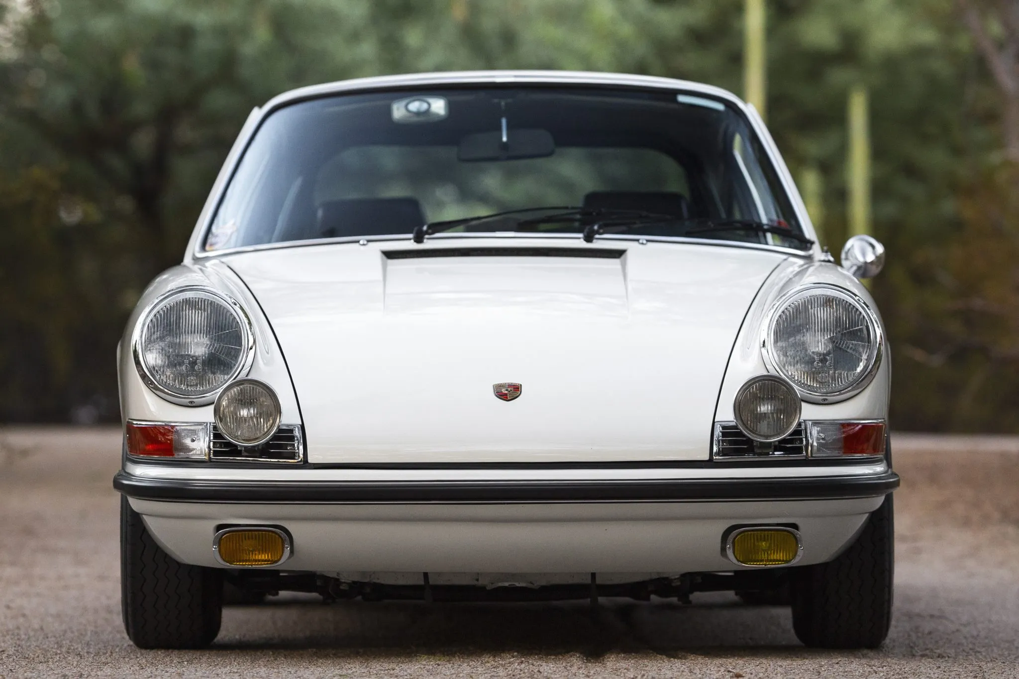 1968 Porsche 911S in Hellelfenbein