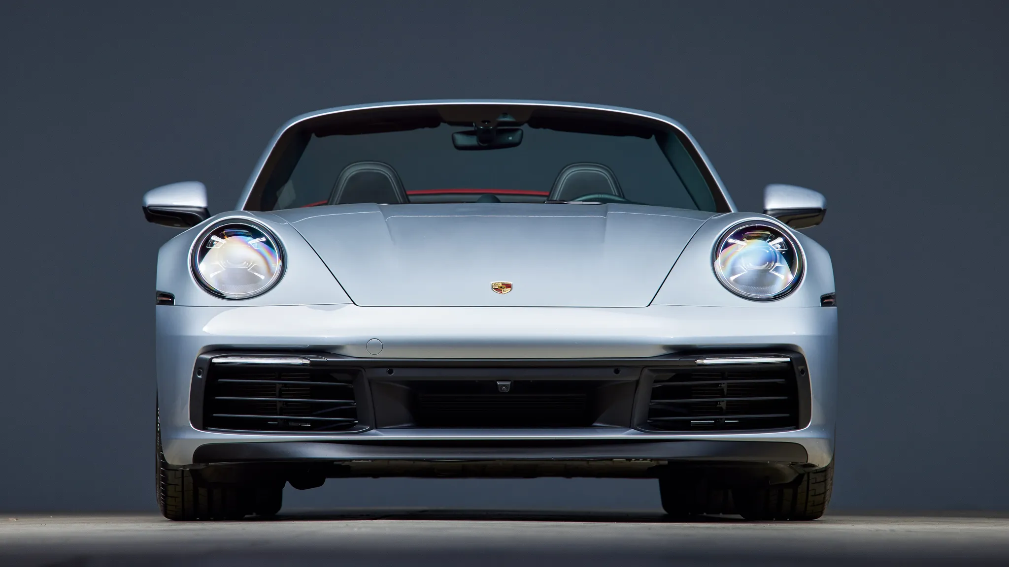 2020 Porsche 911 Carrera S Cabriolet in Dolomite Silver Metallic