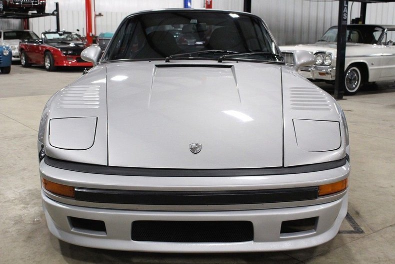 1978 Porsche 911 SC in Diamond Silver Metallic 
