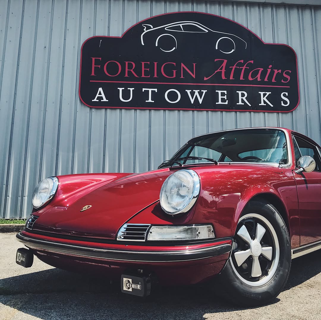 1969 Porsche 911S in Metallic Dark Red