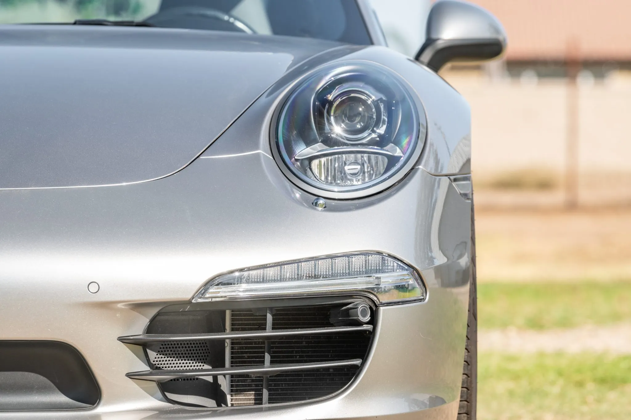 2012 Porsche 911 Carrera S Coupe in Platinum Silver Metallic