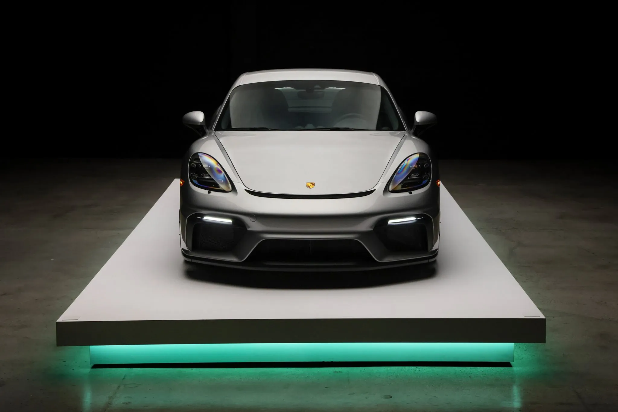 2021 Porsche 718 Cayman GT4 in GT Silver Metallic