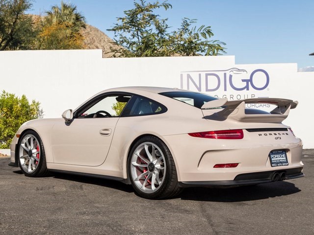 2015 Porsche 911 GT3 Coupe in Pearl Grey