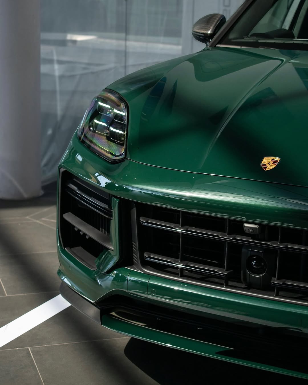 2025 Porsche Cayenne Turbo GT in Goodwood Green Metallic