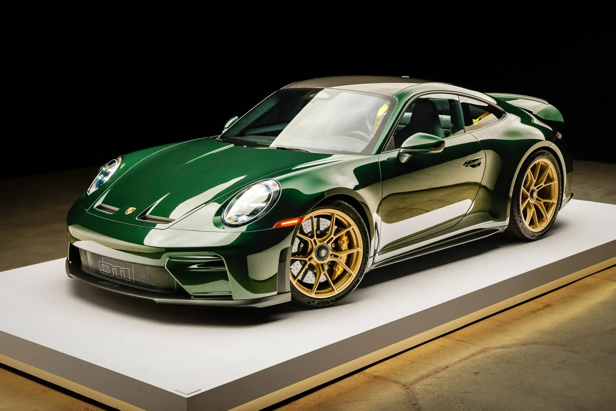 2026 Porsche 911 GT3 Touring in Oak Green Metallic Neo