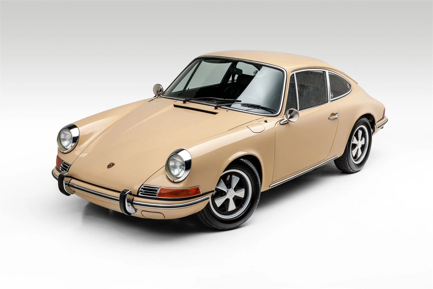 1969 Porsche 911 T In Sandbeige