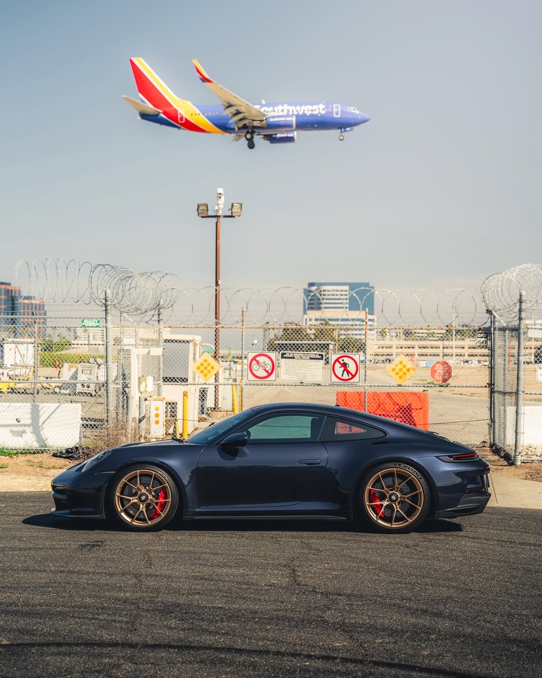 2025 Porsche 911 GT3 Touring  in Dark Sapphire Metallic