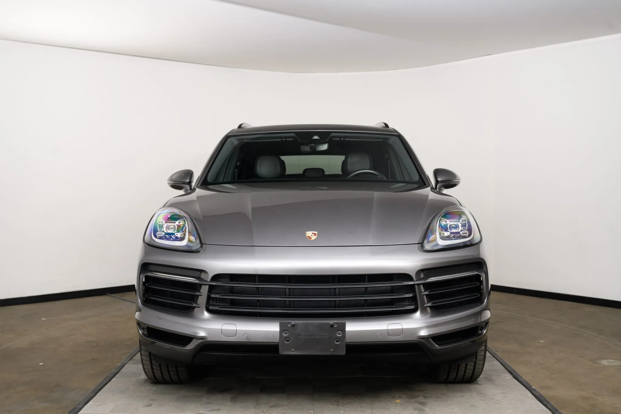 2019 Porsche Cayenne E-Hybrid in Quartzite Grey Metallic
