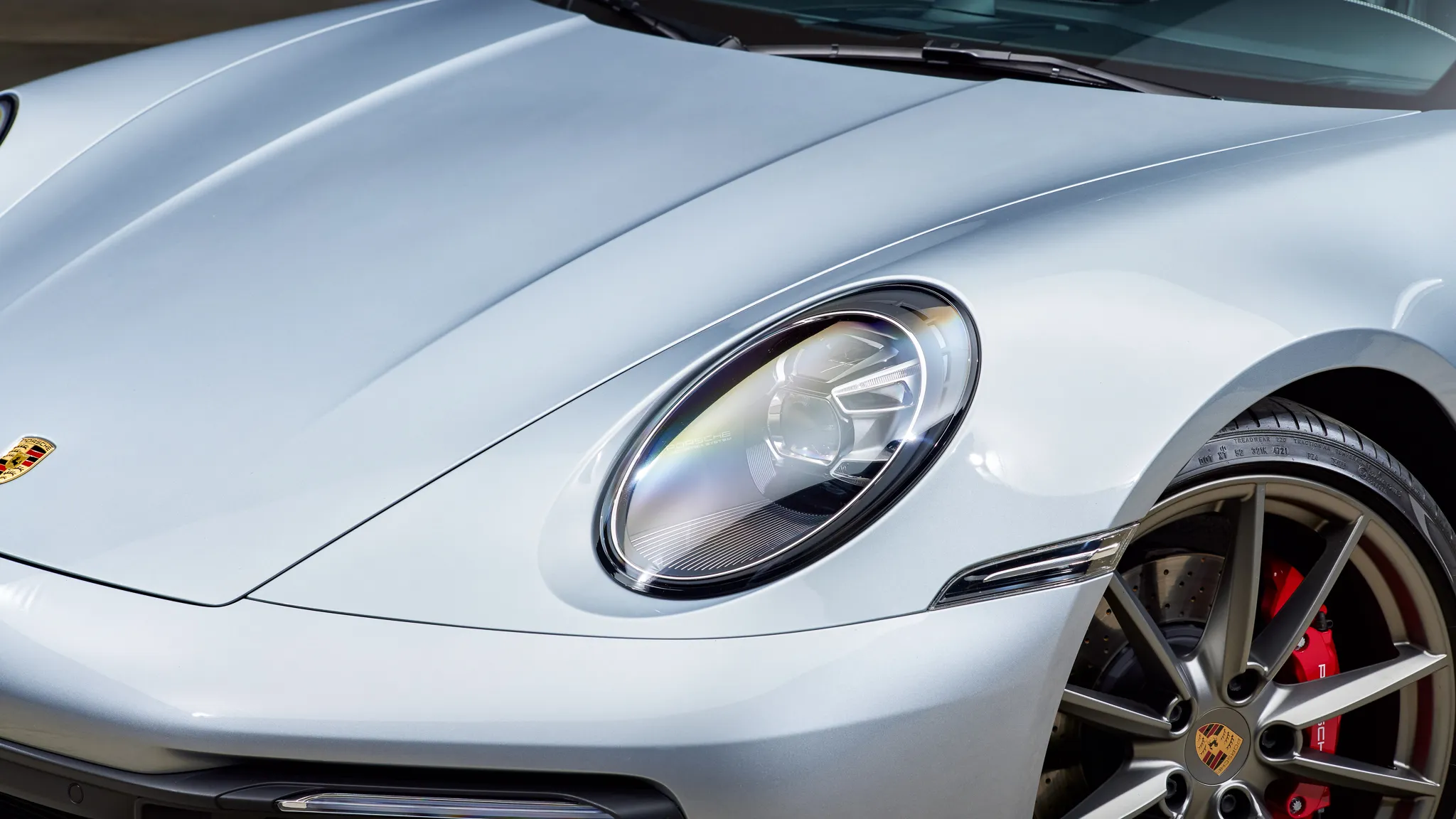 2020 Porsche 911 Carrera S Cabriolet in Dolomite Silver Metallic