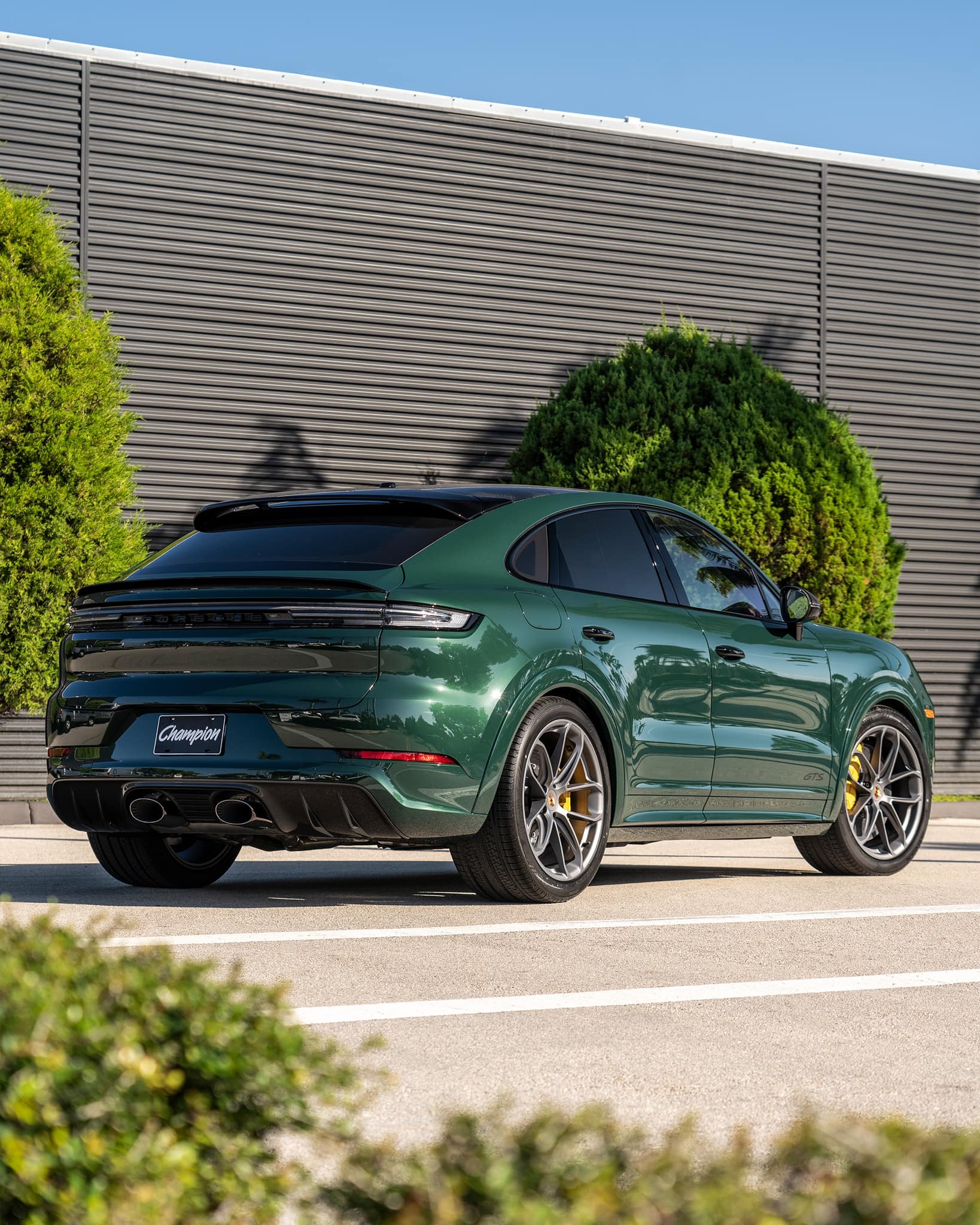 2025 Porsche Cayenne GTS Coupe in Goodwood Green Metallic