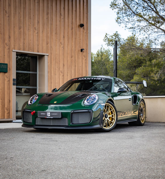 2018 Porsche 911 GT2 RS in British Racing Green