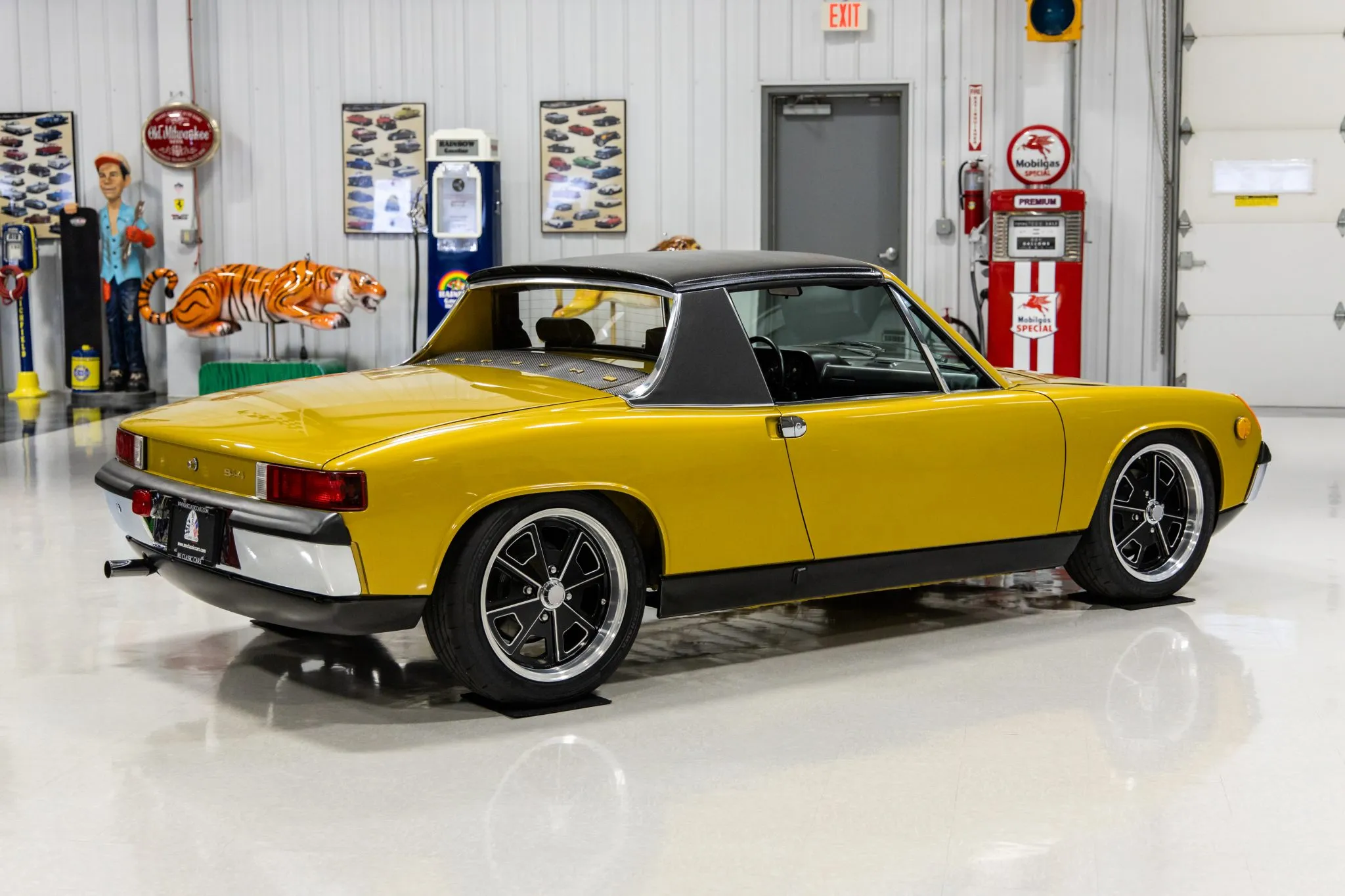 1971 Porsche 914 in Gold Metallic