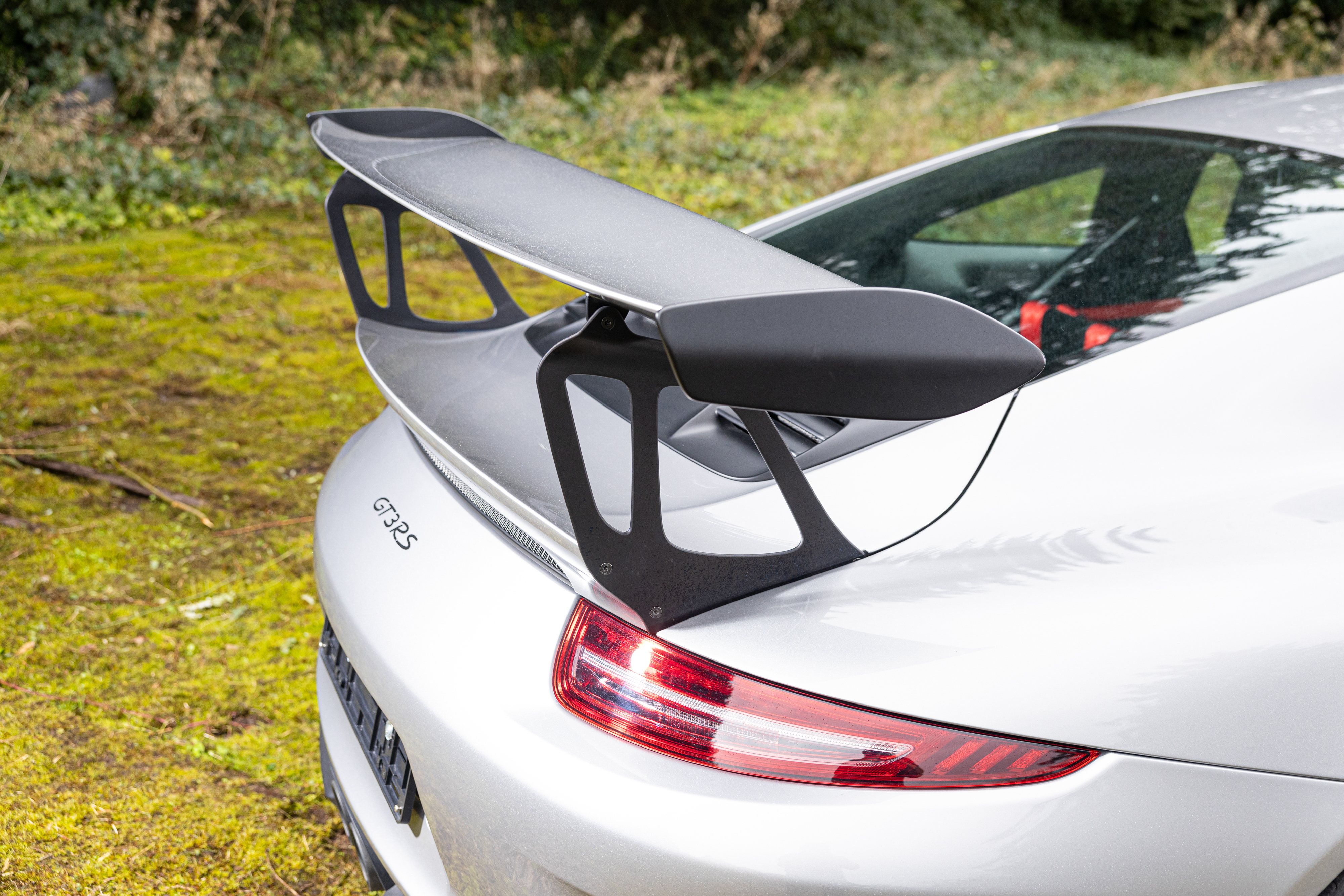 2016 Porsche 911 GT3 RS in GT Silver Metallic