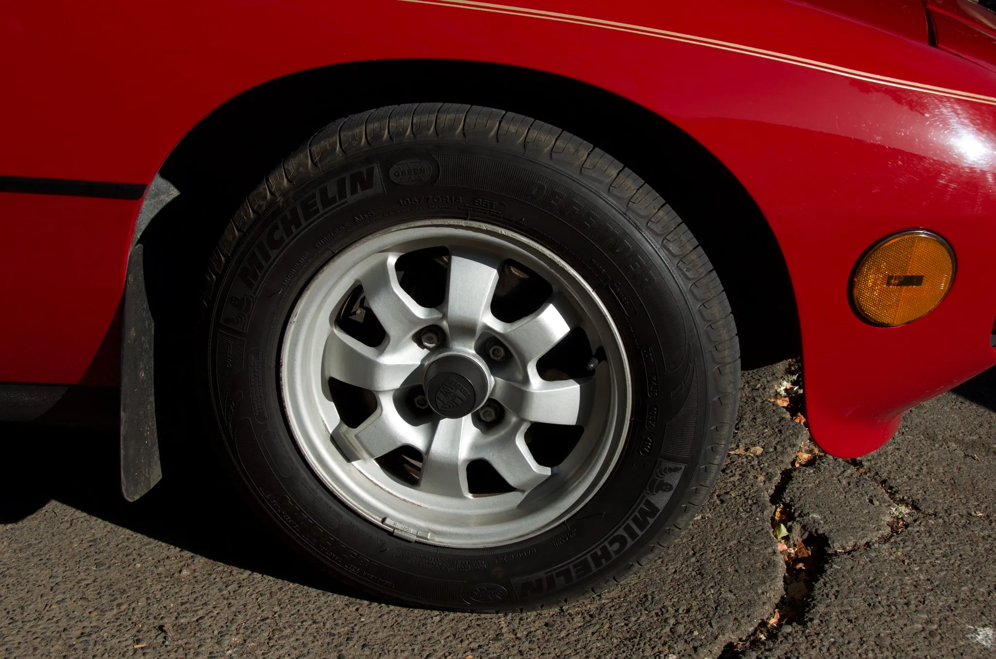 1978 Porsche 924 in Mars Red