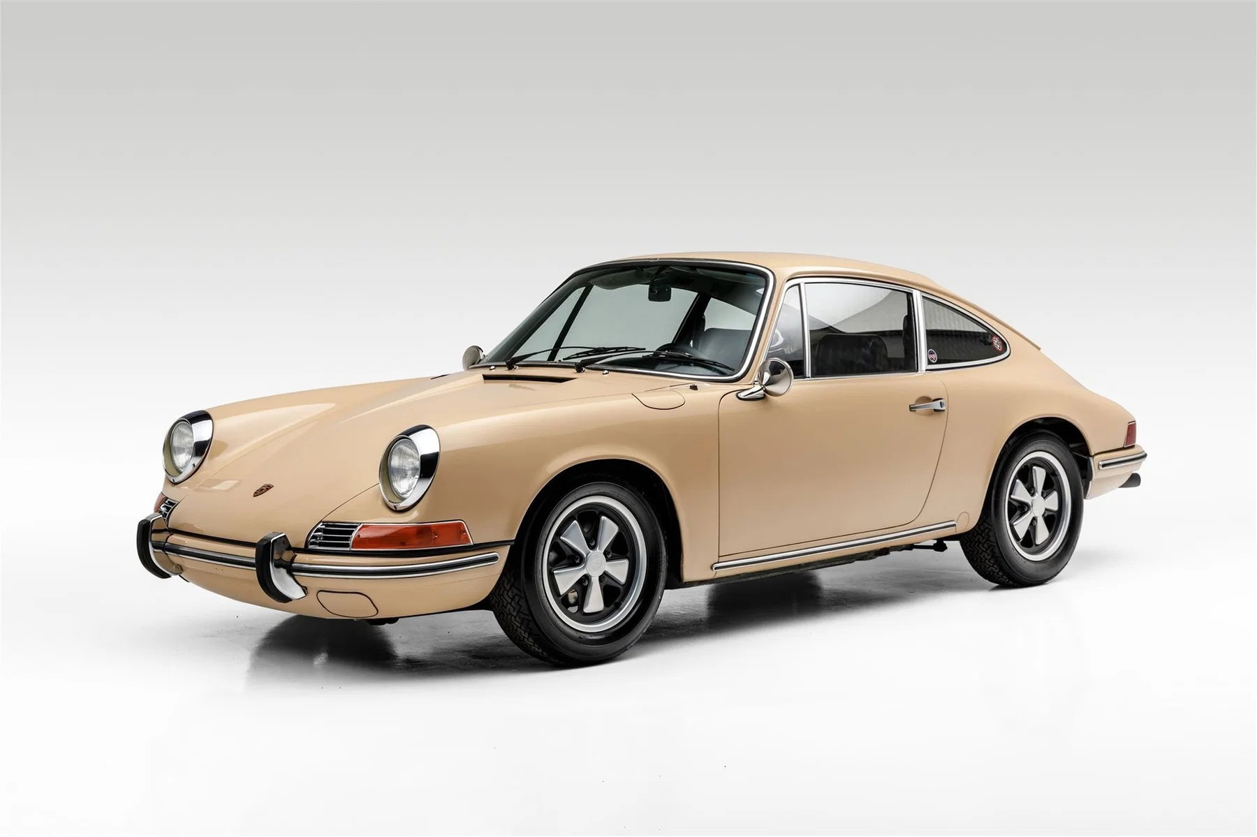 1969 Porsche 911 T In Sandbeige