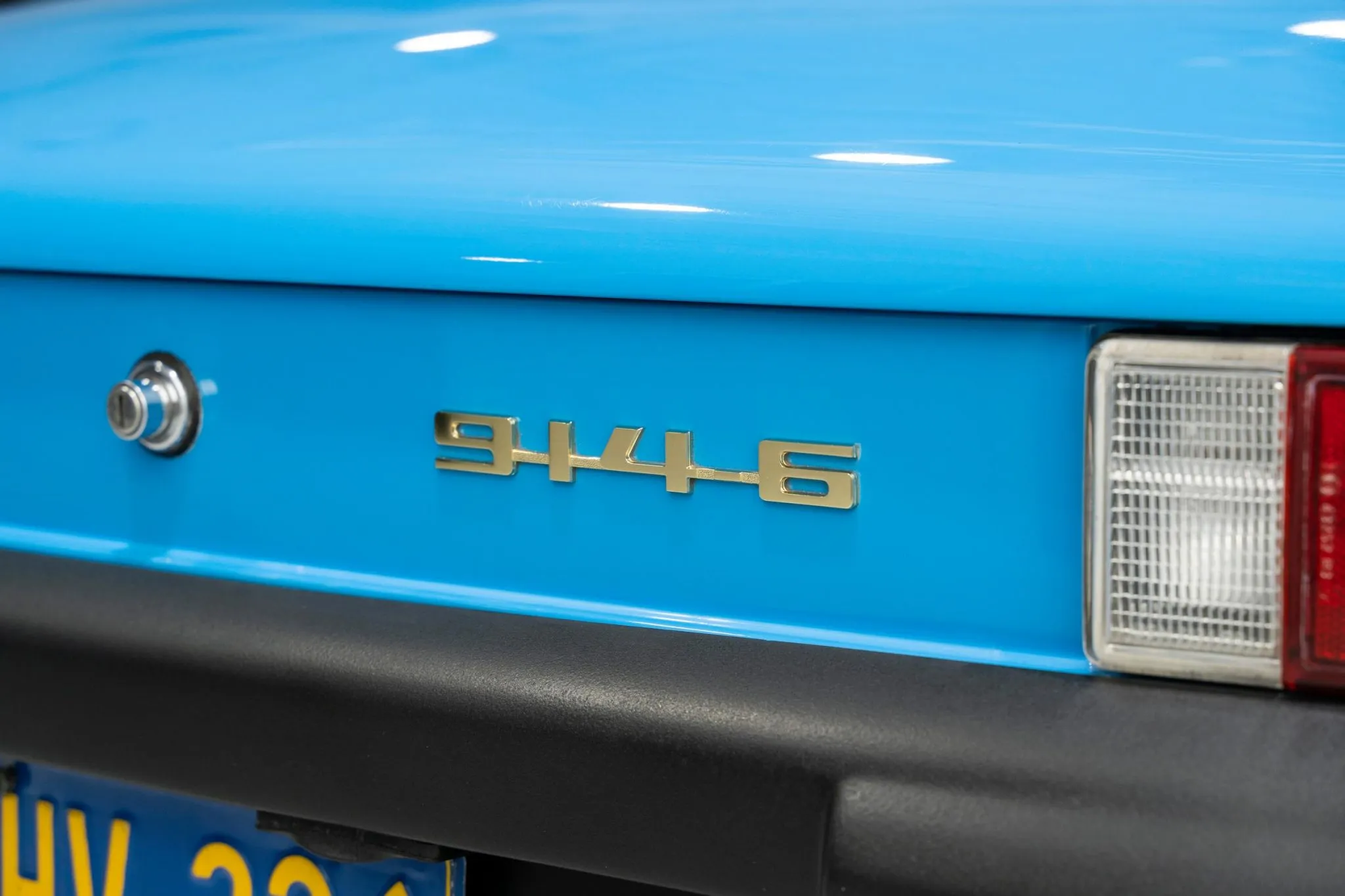 1970 Porsche 914-6 in Mexico Blue