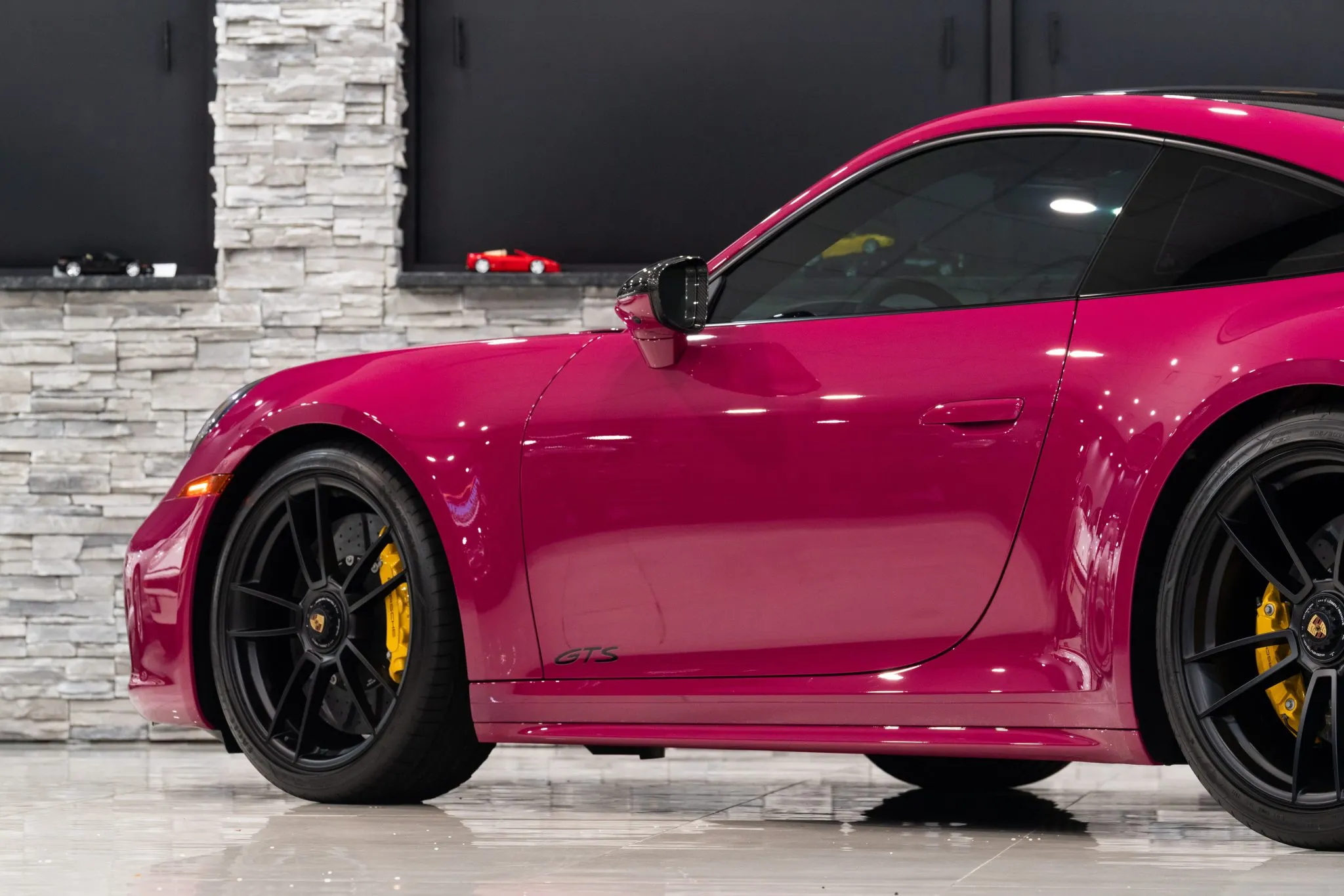 2022 Porsche 911 Carrera GTS Coupe Lightweight in Ruby Star