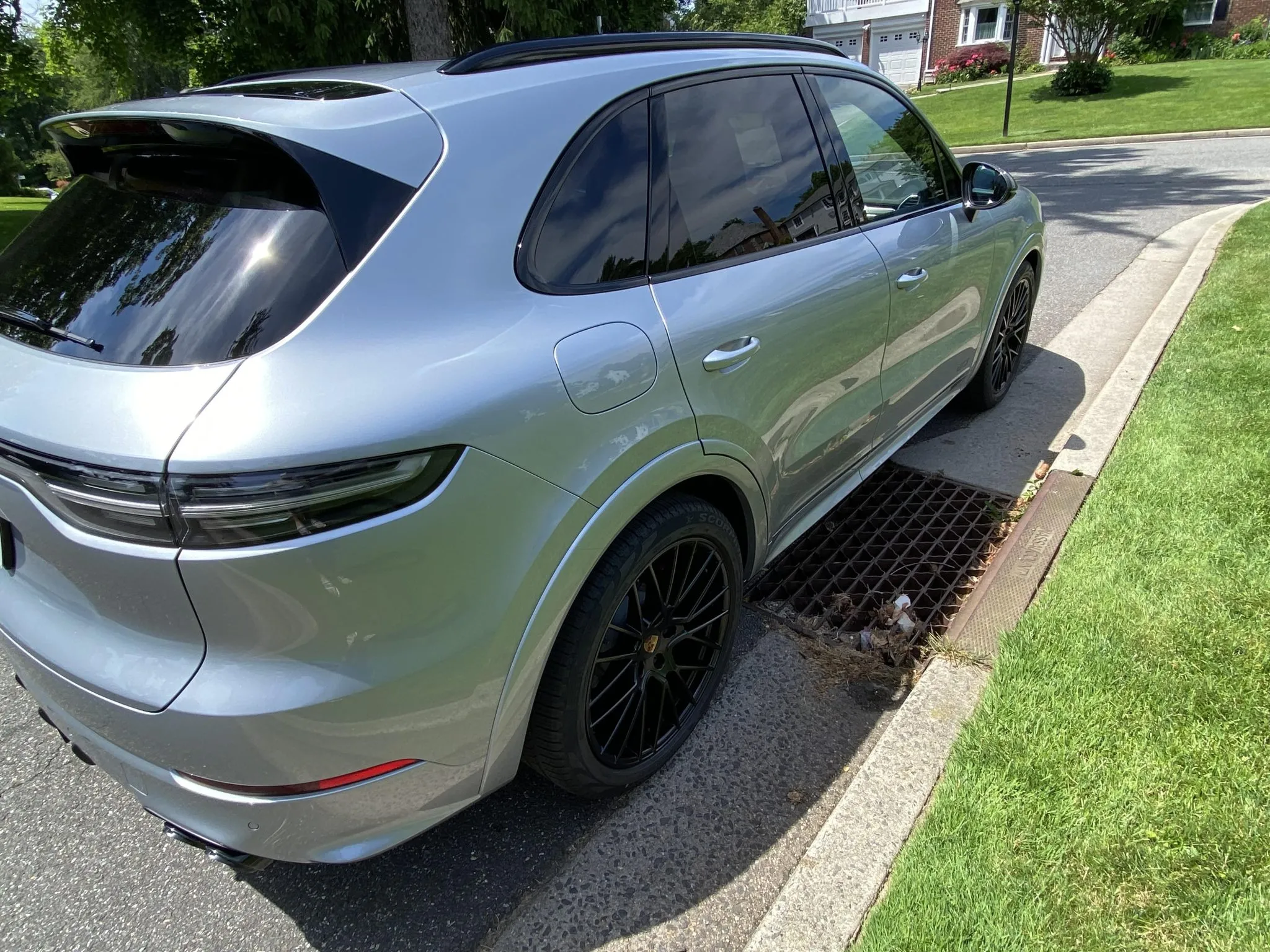 2021 Porsche Cayenne GTS in Dolomite Silver Metallic
