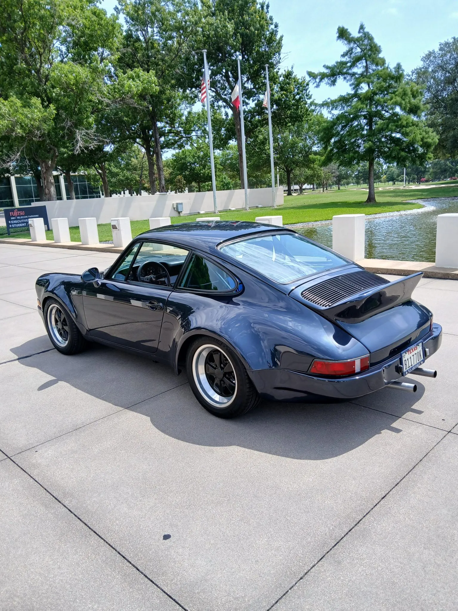 1972 Porsche 911T in Marine Blue Metallic