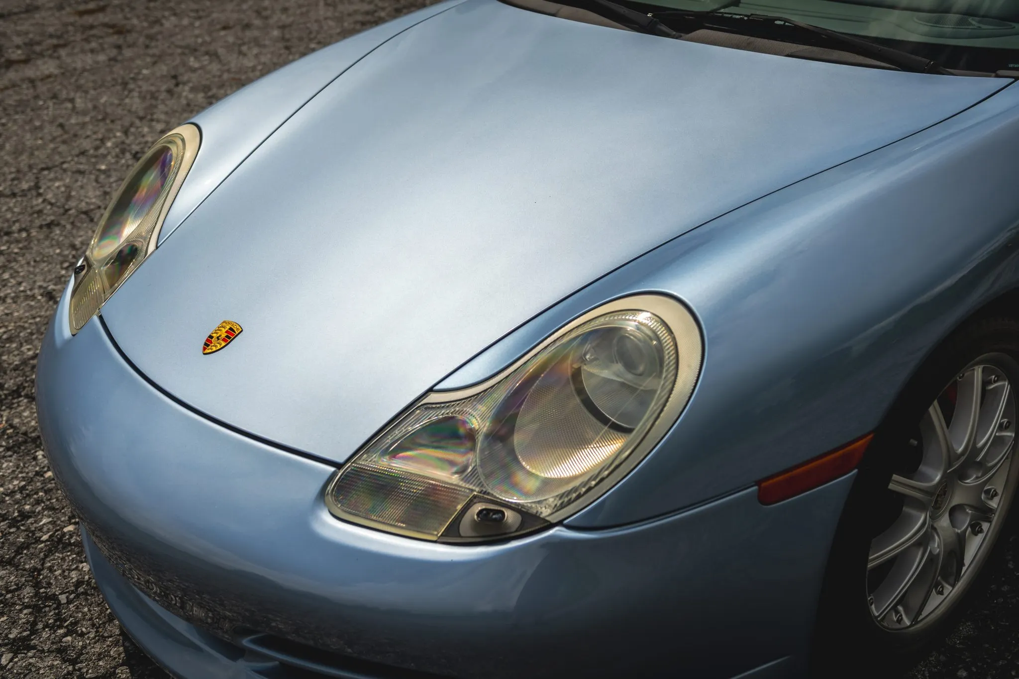 2001 Porsche 911 Carrera Coupe in Horizon Blue Metallic