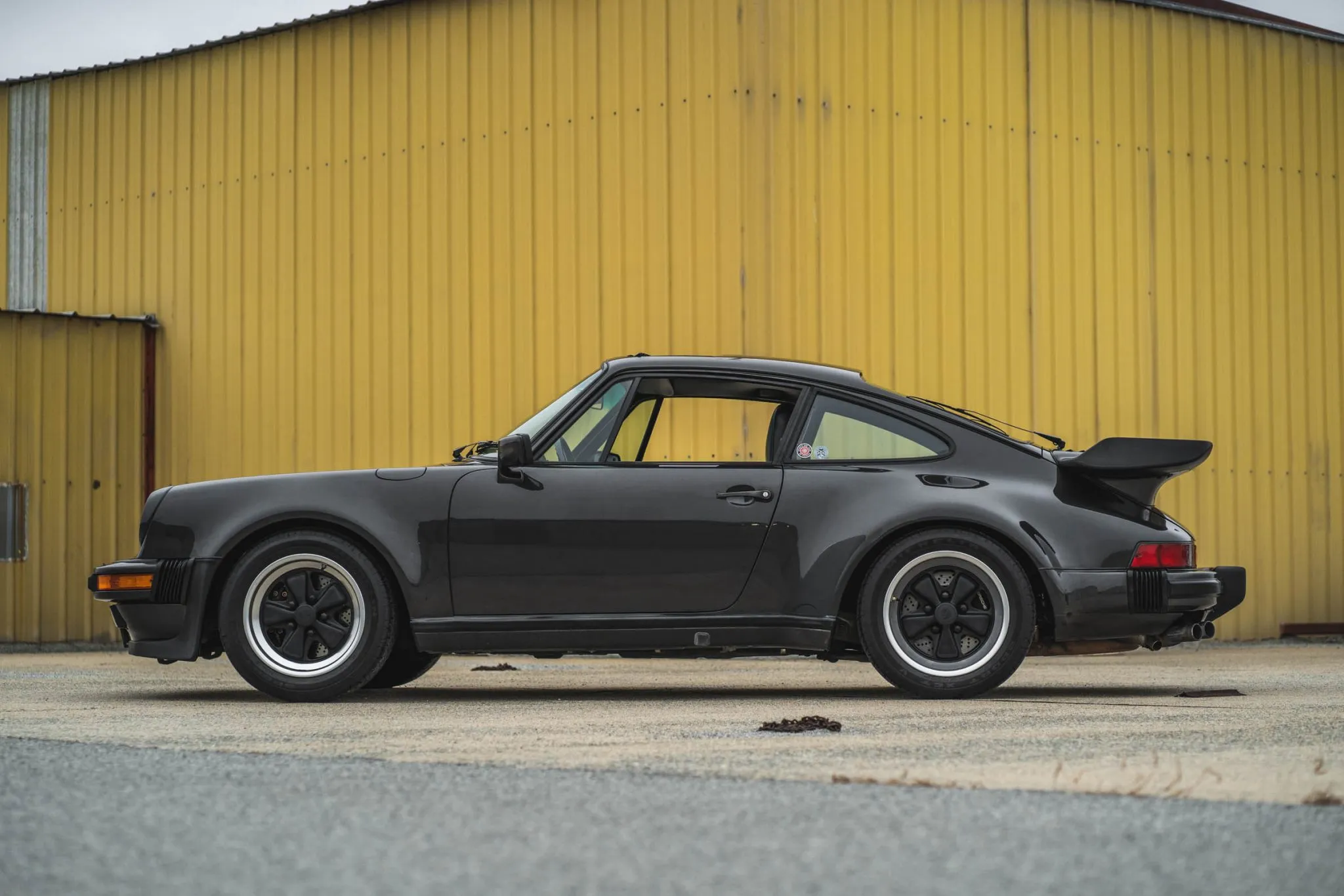 1986 Porsche 911 Turbo Coupe in Graphite Metallic