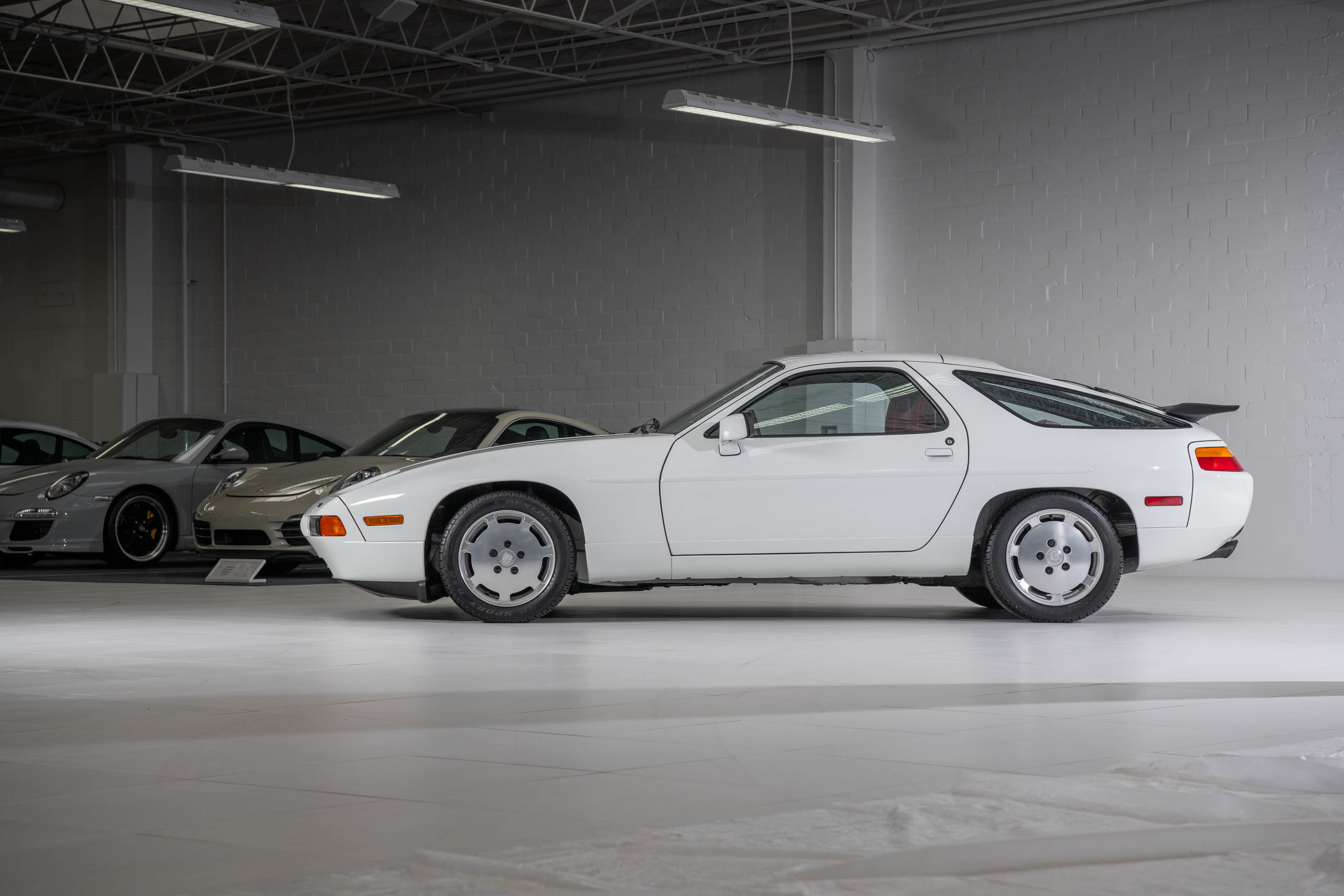 1987 Porsche 928 S4 in Grand Prix White