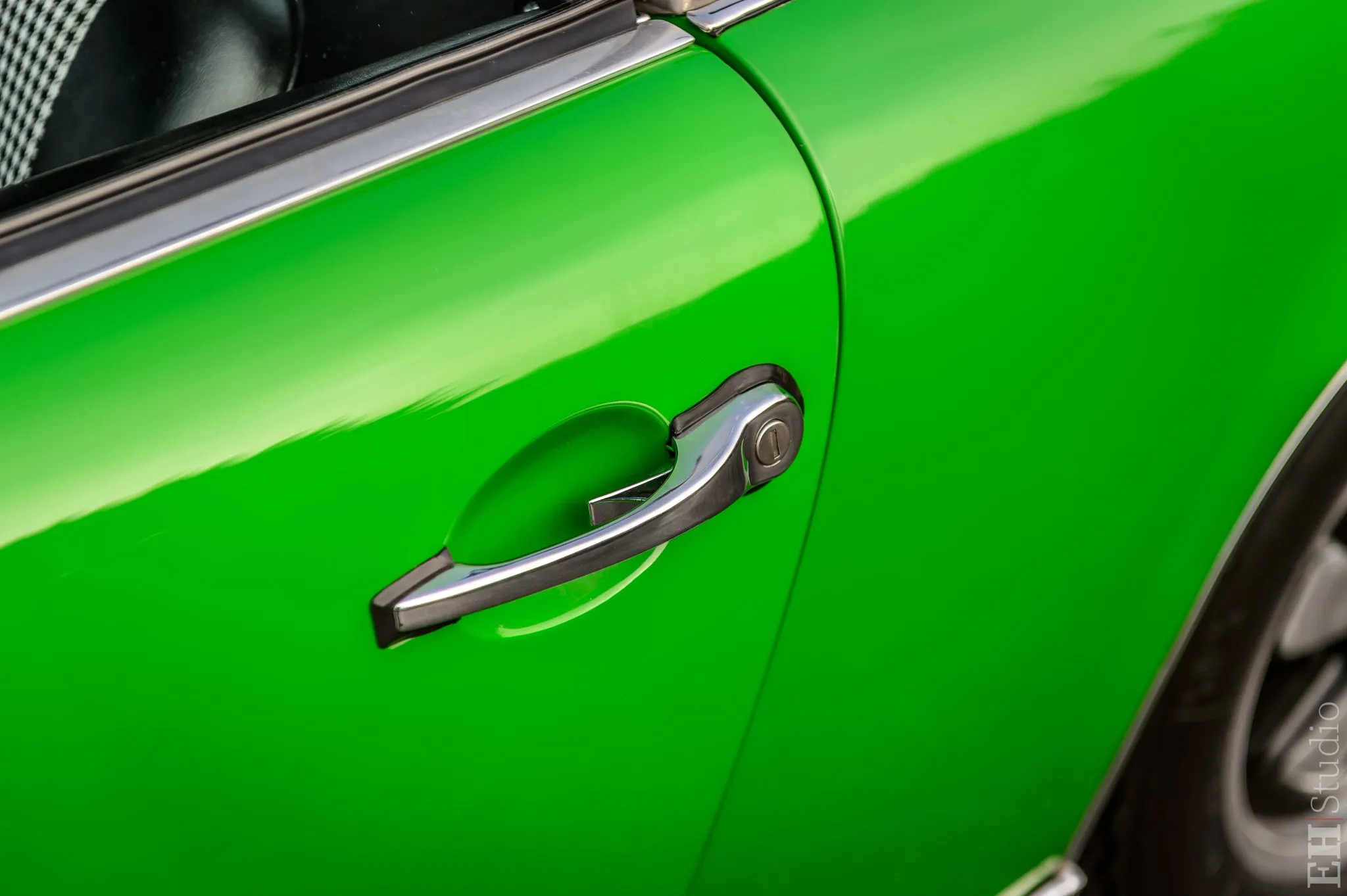 1972 Porsche 911T Targa in Kelly Green