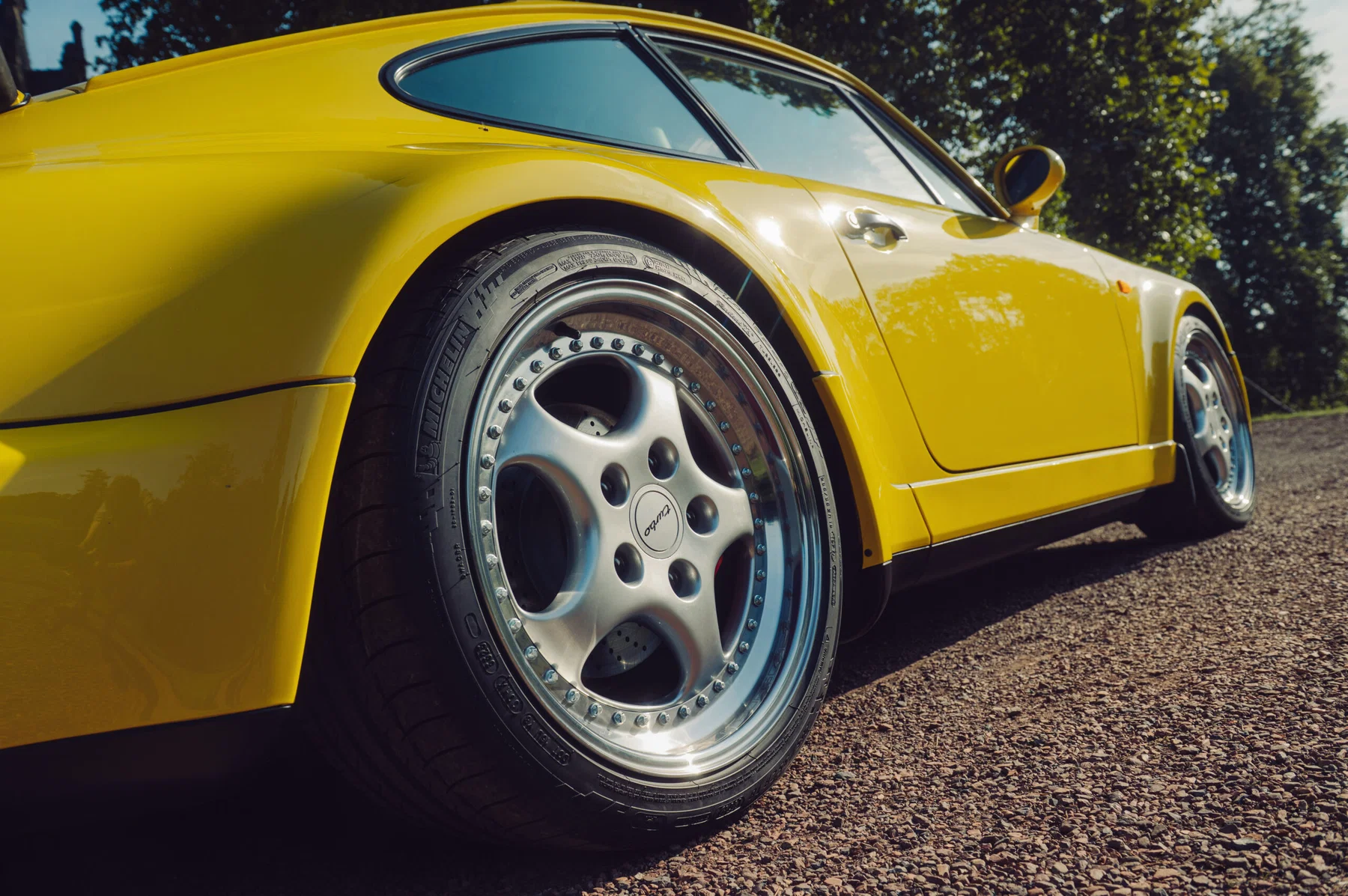 1993 Porsche 911 Turbo 3.6 in Cadmium Yellow