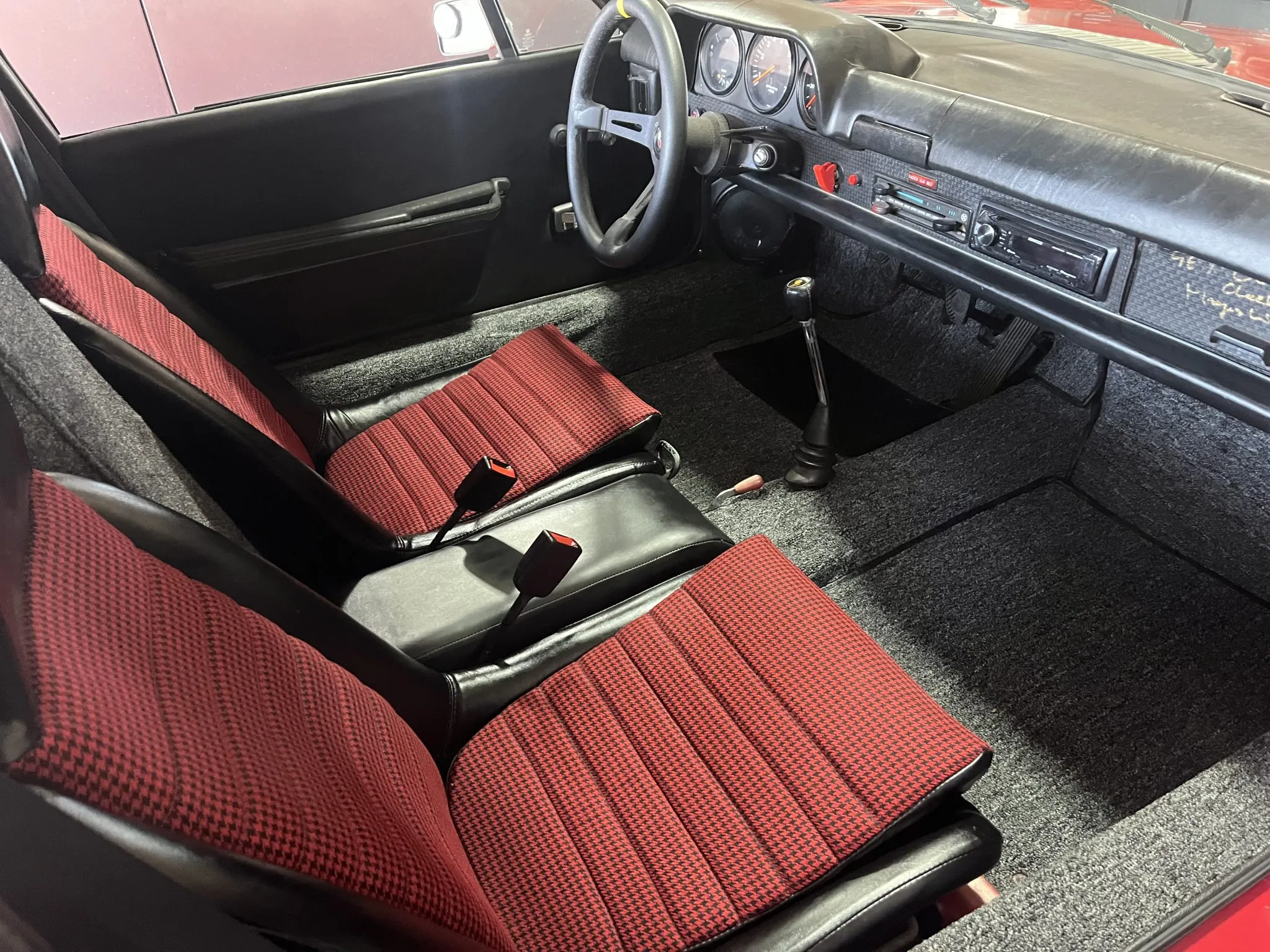 1975 Porsche 914 2.0 in Scarlet Red