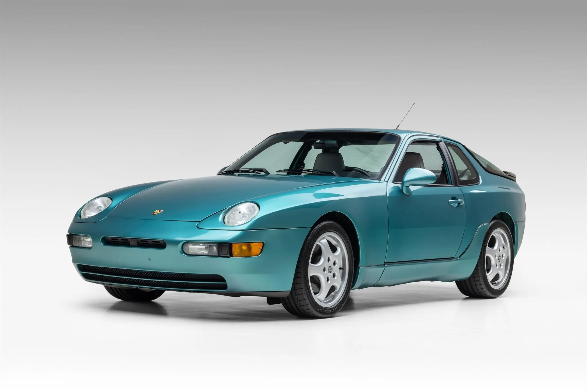 1993 Porsche 968 Coupe in Wimbledon Green Metallic
