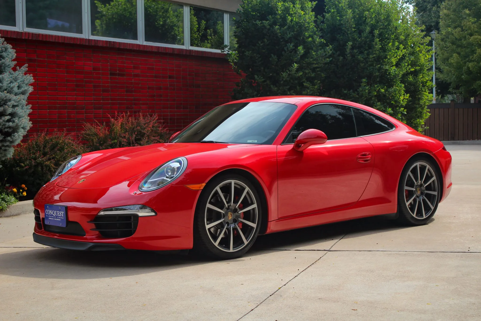 2015 Porsche 911 Carrera S Coupe in Guards Red