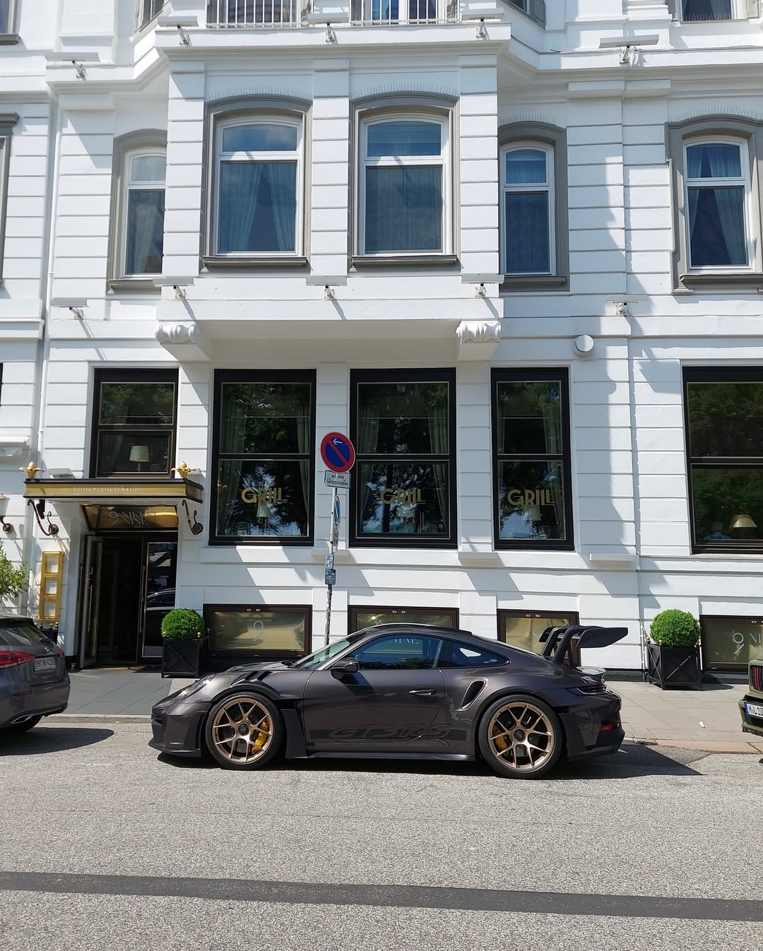 2024 Porsche 911 GT3 RS in Anthracite Brown Metallic