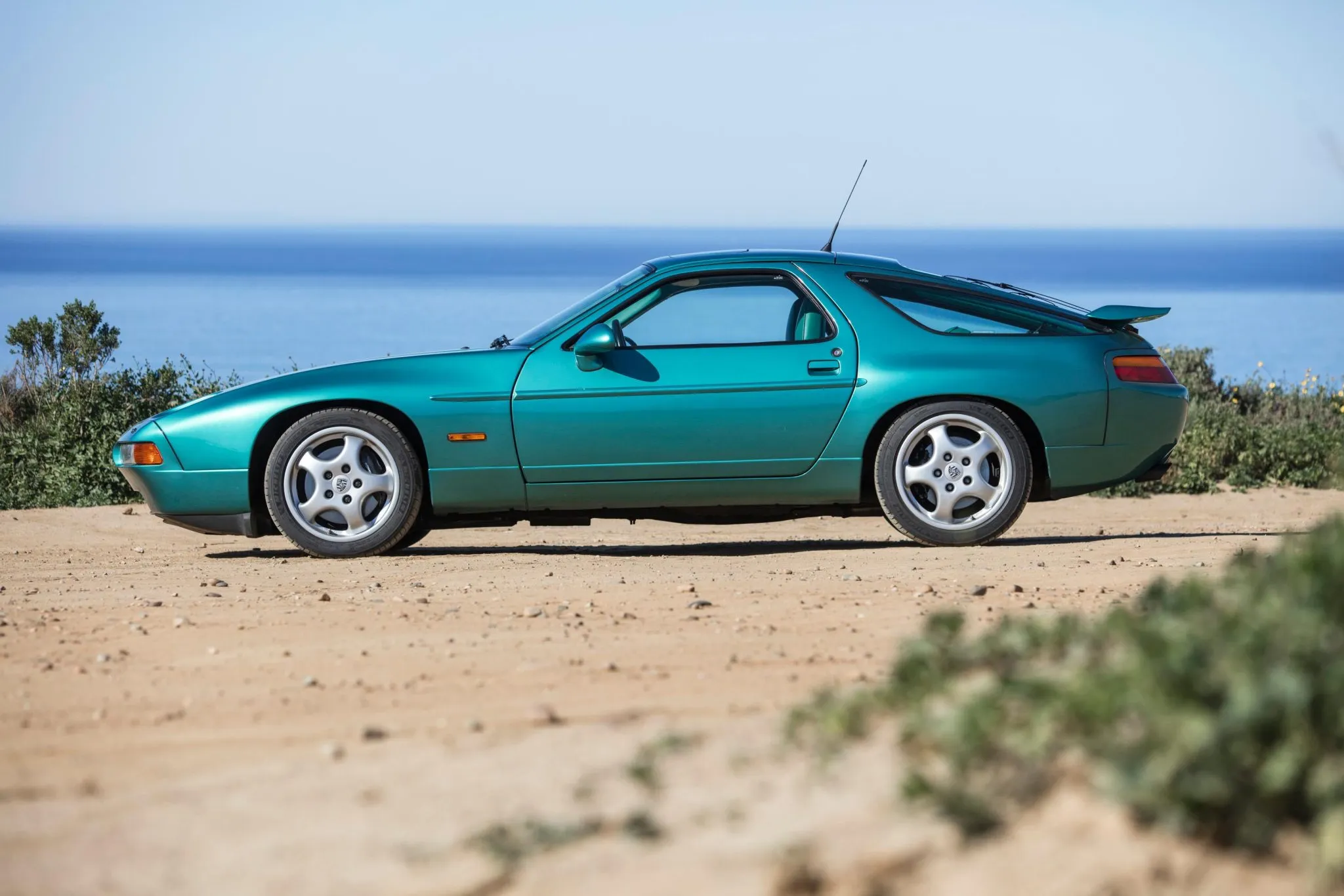 1992 Porsche 928 GTS in Wimbledon Green Metallic