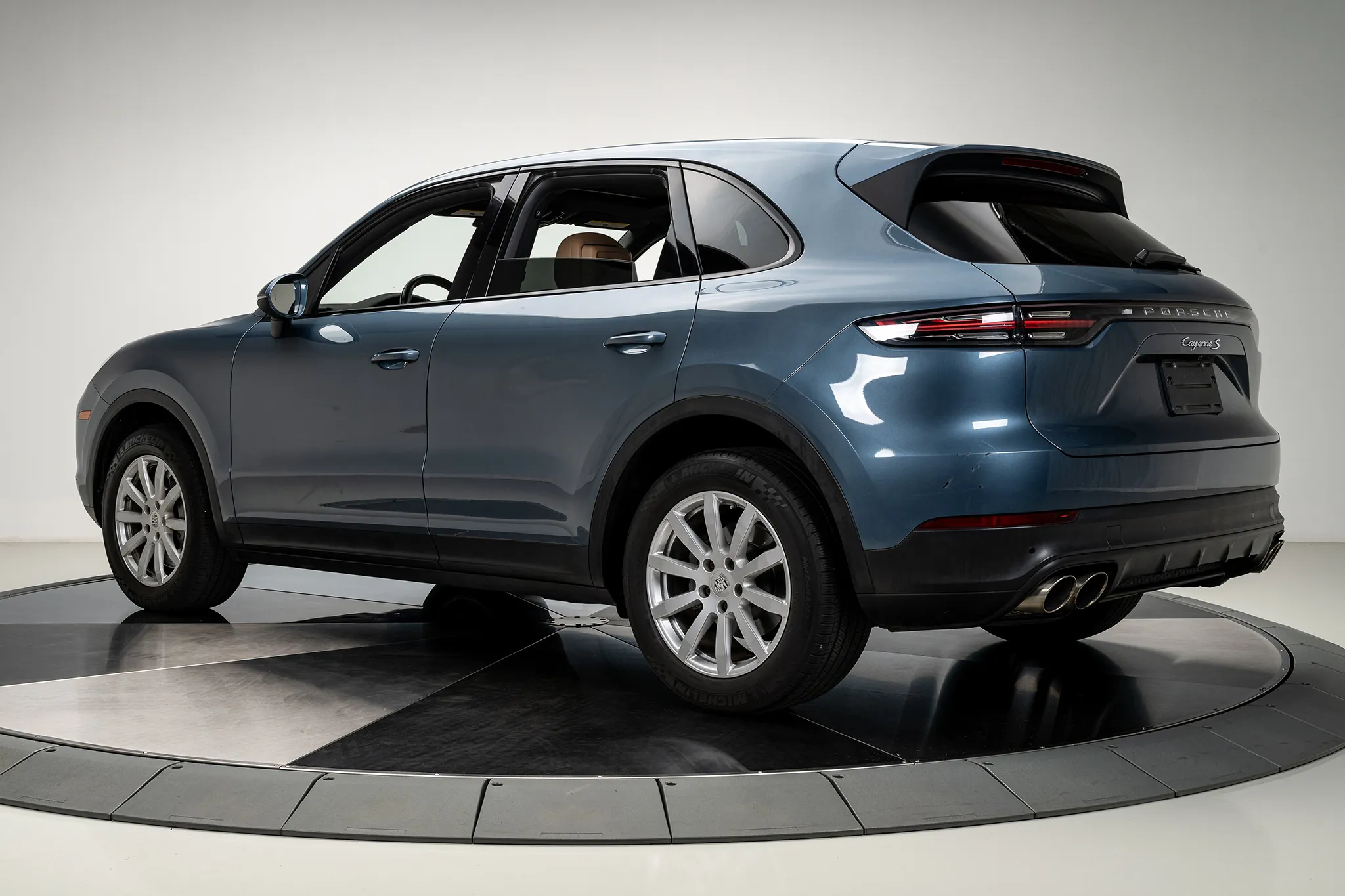 2019 Porsche Cayenne S in Biscay Blue Metallic