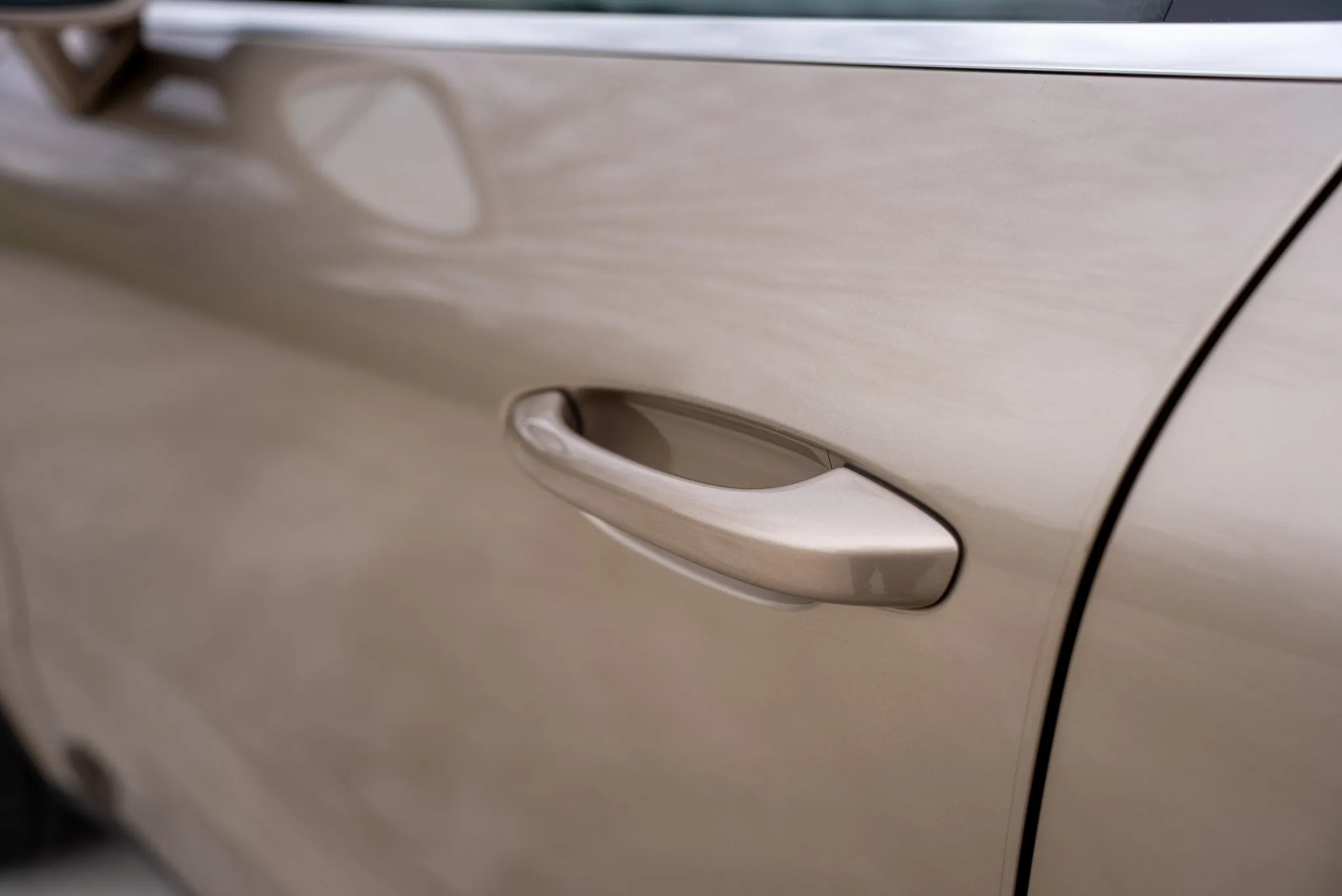 2018 Porsche Macan S in Palladium Metallic