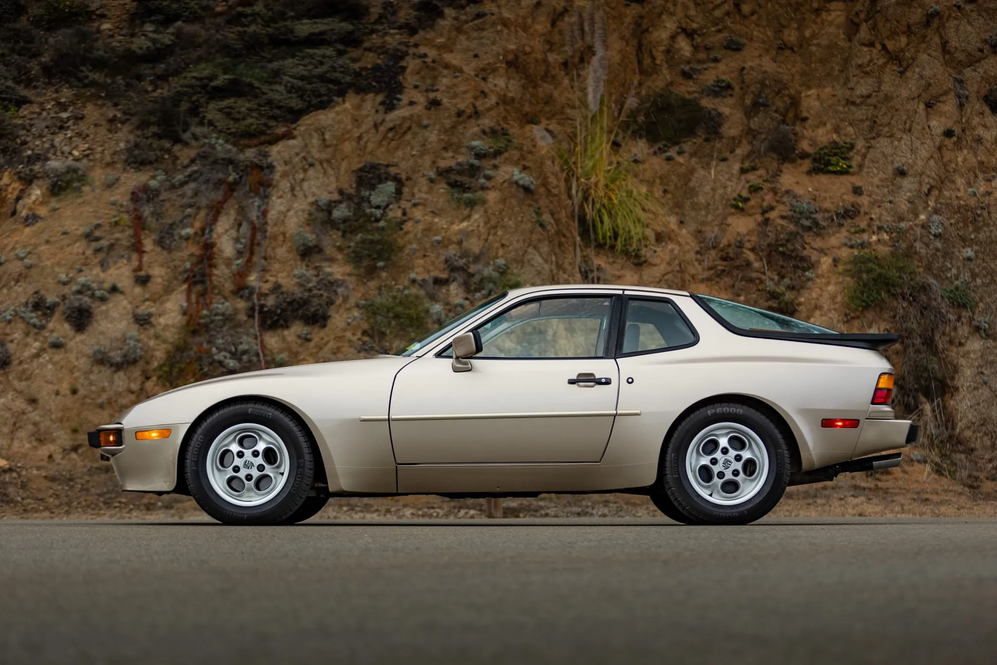 1985.5 Porsche 944 in Kalahari Beige Metallic