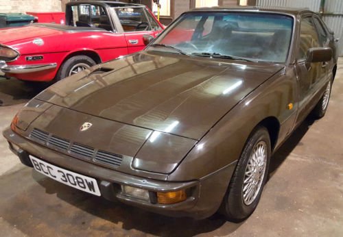 1976 Porsche 924 in Havana Brown