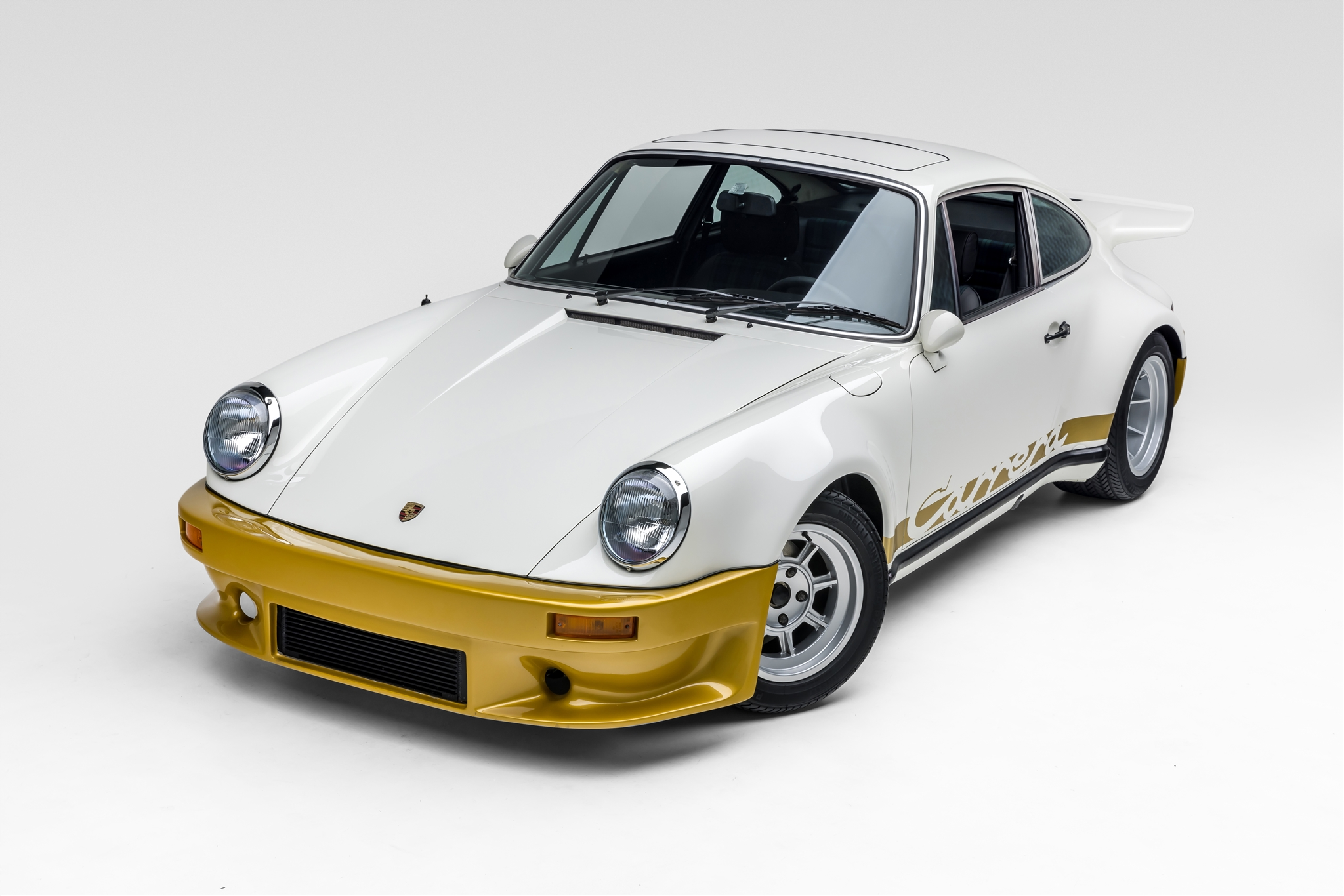 1977 Porsche 911S Coupe in Ivory White