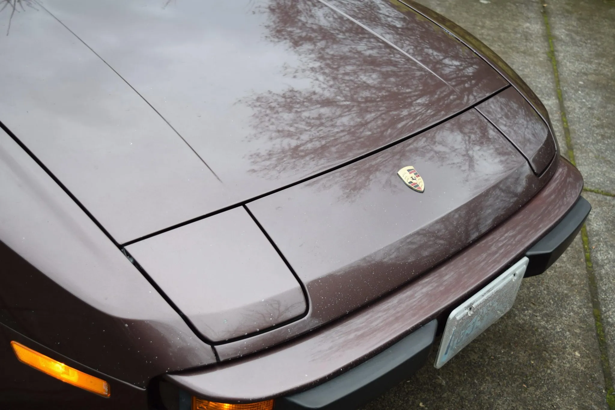 1985 Porsche 944 in Mahogany Metallic